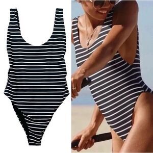 Aerie Super Scoop One Piece Swimsuit Size Large Black White Stripe Hi Cut Cheeky